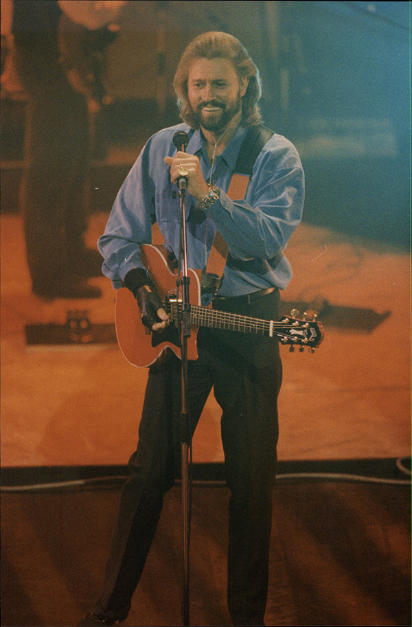 barry-gibb-7