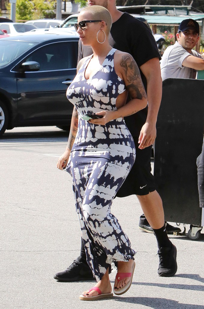Celebrities Wearing Flip Flops
