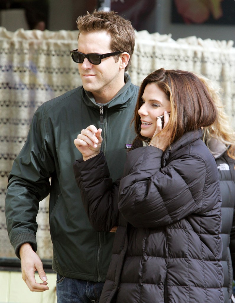 U.S actors Sandra Bullock and Ryan Reynolds on set of their new movie "The Proposal" filming in Rockport, Massachusetts on April 14, 2008.Photo by Charles Guerin/ABACAPRESS.COM (Mega Agency TagID: MEGAR29504_9.jpg) [Photo via Mega Agency]