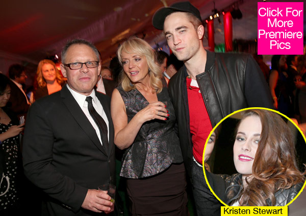 Robert Pattinson Mom Breaking Dawn Part 2 Premiere