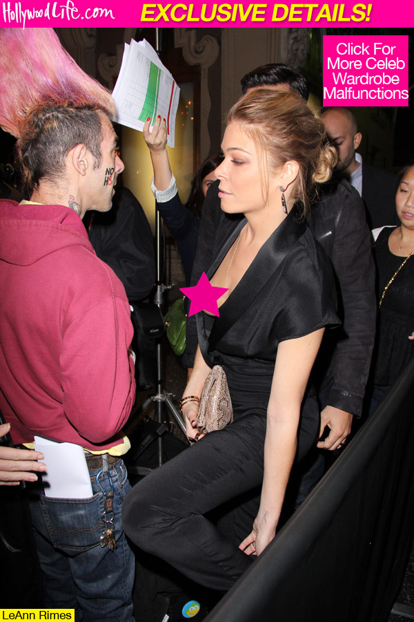 Leann Rimes Nip Slip