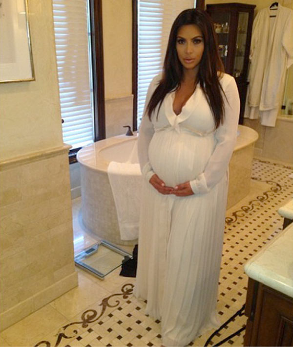 kim-kardashian-baby-shower-lanvin-look-ftr