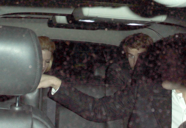 January Jones Liam Hemsworth Flirting