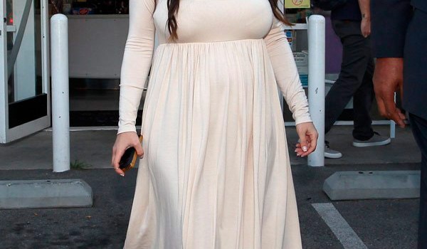 Kanye West Proposing Kim Kardashian