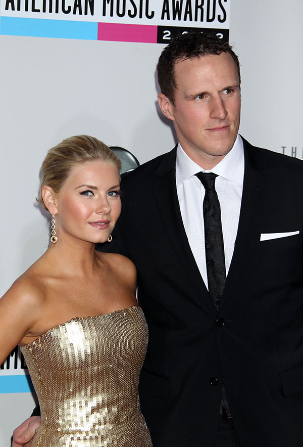Dion Phaneuf Elisha Cuthbert Marries