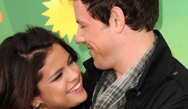 Selena Gomez Tweets Cory Monteith