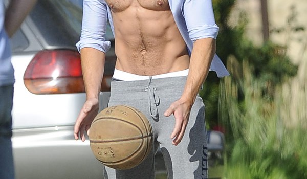 Zac Efron Shirtless