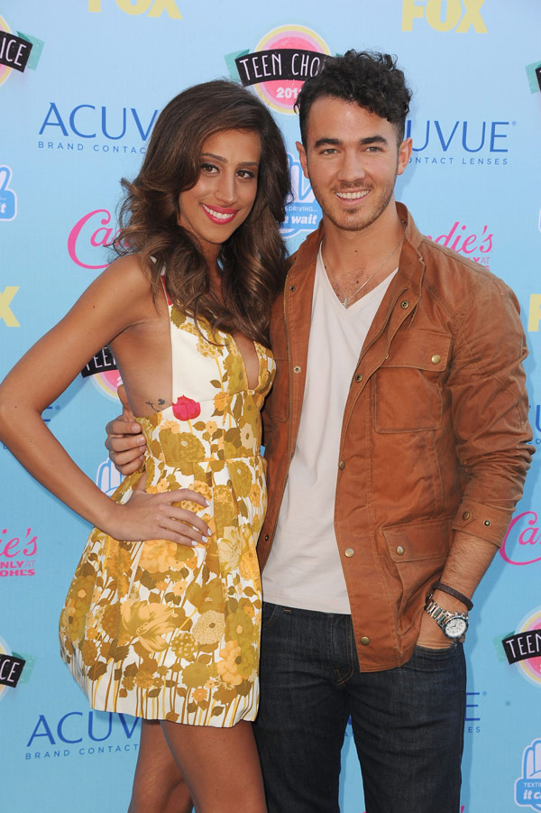 Danielle Jonas Fake Pregnancy Jonas Brothers