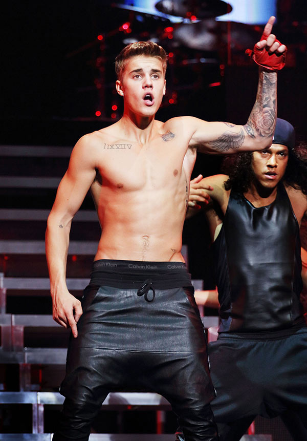 Justin Bieber Shirtless