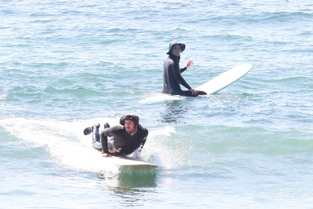 Leighton Meester Adam Brody Surfing