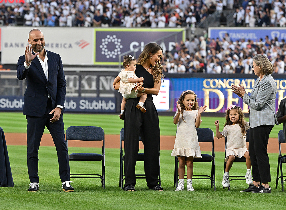 Derek Jeter and family attend Derek Jeter  Hall Of Fame Night At Yankee Stadium at Yankee Stadium in the Bronx ,New York, on September , 9,2022

Pictured: Derek Jeter,Hannah Jeter and daughters Story,Bella and River Rose
Ref: SPL5433669 090922 NON-EXCLUSIVE
Picture by: Jackie Brown / SplashNews.com

Splash News and Pictures
USA: +1 310-525-5808
London: +44 (0)20 8126 1009
Berlin: +49 175 3764 166
photodesk@splashnews.com

World Rights