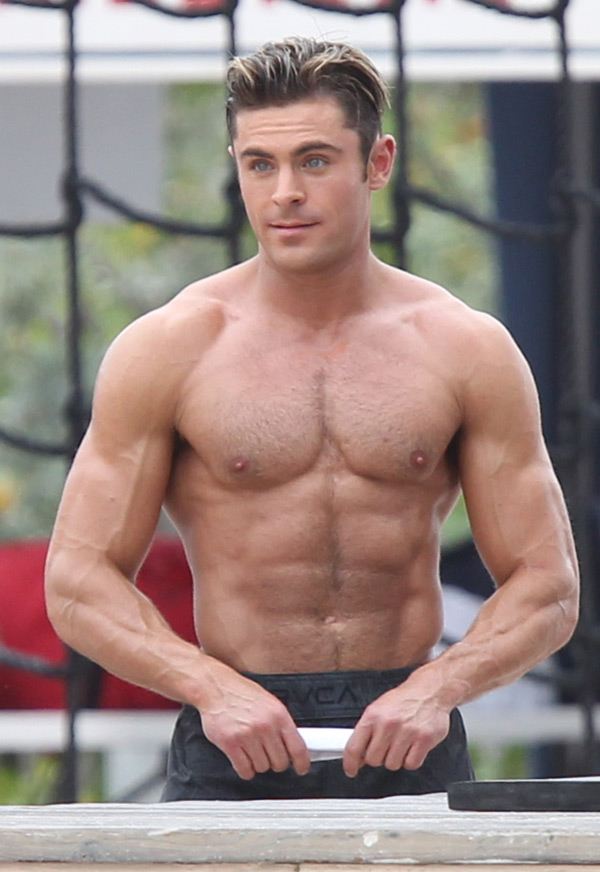 _zac-efron-blesses-us-by-showing-off-his-rock-hard-abs-ftr