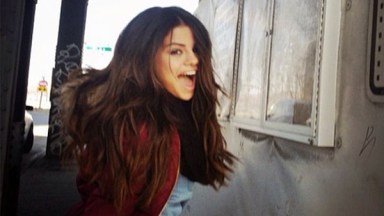 Selena Gomez Ditches Taylor Swift