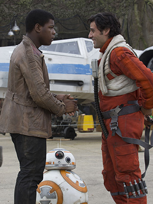 Editorial use only. No book cover usage.Mandatory Credit: Photo by Lucasfilm/Bad Robot/Walt Disney Studios/Kobal/Shutterstock (5886293es)John Boyega, Oscar IsaacStar Wars - The Force Awakens - 2015Director: J.J. AbramsLucasfilm/Bad Robot/Walt Disney StudiosUSAScene StillFantasyStar Wars - Episode VI - The Force AwakensStar Wars: Épisode VII - Le réveil de la Force