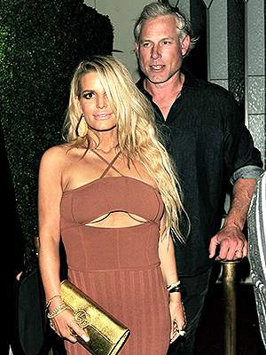 Jessica Simpson Shows Off Plenty Of Underboob As She And Hubby Eric Johnson Leave Jessica Albas Birthday Party In LA.The fashion mogul turned heads in a racy cutout dress as she left the glitzy party at celebrity hotspot Delilah on April 28 2022.Pictured: Jessica Simpson,Eric JohnsonRef: SPL5306515 290422 NON-EXCLUSIVEPicture by: Mr Photoman / SplashNews.comSplash News and PicturesUSA: +1 310-525-5808London: +44 (0)20 8126 1009Berlin: +49 175 3764 166photodesk@splashnews.comWorld Rights