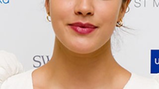 Jessica Brown Findlay Bio Photo