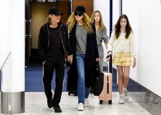 Sydney, AUSTRALIA  - *EXCLUSIVE*  - Nicole Kidman, along with two of her children, Sunday Rose and Faith Margaret, jet into her hometown from Los Angeles early Sunday ahead of Christmas. The Hollywood superstar was spotted arriving at Sydney International Airport the morning after husband Keith Urban played the final show of his “SPEED OF NOW WORLD TOUR 2022” in Melbourne. Keith was there to meet the family.Pictured: Nicole Kidman, Keith UrbanBACKGRID USA 18 DECEMBER 2022 BYLINE MUST READ: Chris Dyson / BACKGRIDUSA: +1 310 798 9111 / usasales@backgrid.comUK: +44 208 344 2007 / uksales@backgrid.com*UK Clients - Pictures Containing ChildrenPlease Pixelate Face Prior To Publication*