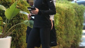 FKA Twigs Robert Pattinson PDA