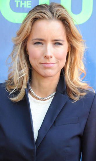 Tea Leoni Bio