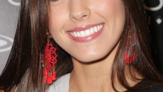 Paulina Vega Bio