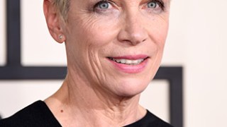 Annie Lennox Bio
