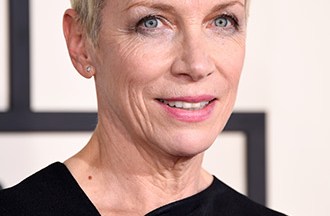 Annie Lennox Bio