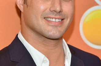 Taylor Kinney Celeb Profile