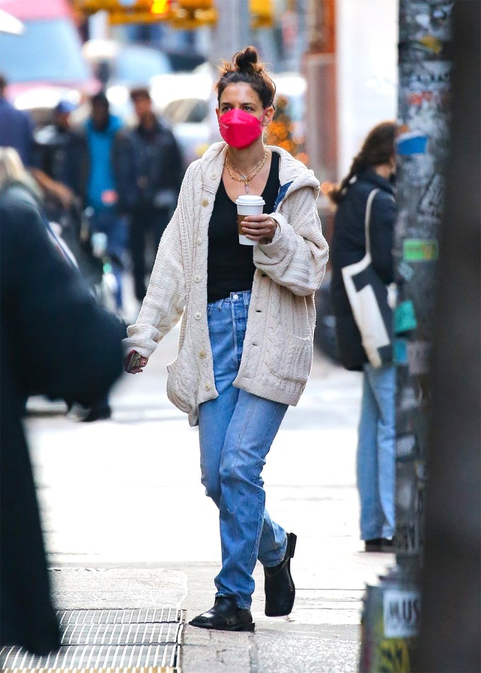 Katie Holmes’ Casual NYC Look