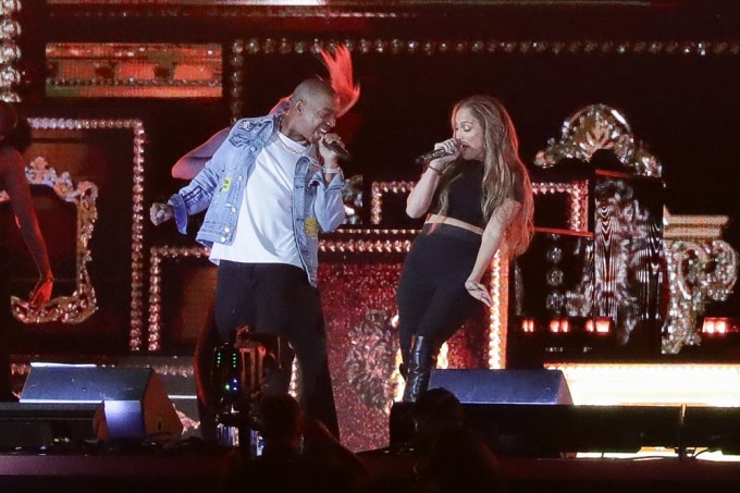 Jennifer Lopez seen rehearsing with her crew of dancers, LL Cool J, and rapper Ja Rule before the star-studded Global Citizen Festival in NYC