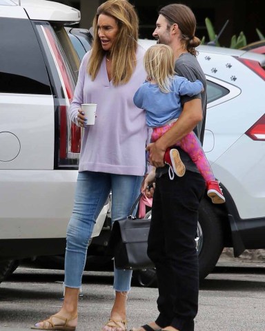 Malibu, CA  - *EXCLUSIVE*  - Caitlyn Jenner chats with her son Brandon after grabbing breakfast. Brandon brought along his daughter Eva who seems a little rambunctious while Caitlyn and Brandon chat outside of their car.

Pictured: Caitlyn Jenner, Brandon Jenner, Eva James Jenner

BACKGRID USA 20 AUGUST 2017 

BYLINE MUST READ: BENS / BACKGRID

USA: +1 310 798 9111 / usasales@backgrid.com

UK: +44 208 344 2007 / uksales@backgrid.com

*UK Clients - Pictures Containing Children
Please Pixelate Face Prior To Publication*