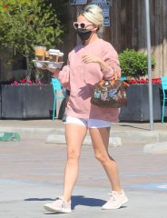 Malibu, CA  - *EXCLUSIVE*  - Lady Gaga looks great in white shorts and a pink sweatshirt with matching sunglasses as she stops at the Trancas Country Market to pick up coffee to go.

Pictured: Lady Gaga

BACKGRID USA 28 FEBRUARY 2022 

BYLINE MUST READ: RMBI / BACKGRID

USA: +1 310 798 9111 / usasales@backgrid.com

UK: +44 208 344 2007 / uksales@backgrid.com

*UK Clients - Pictures Containing Children
Please Pixelate Face Prior To Publication*