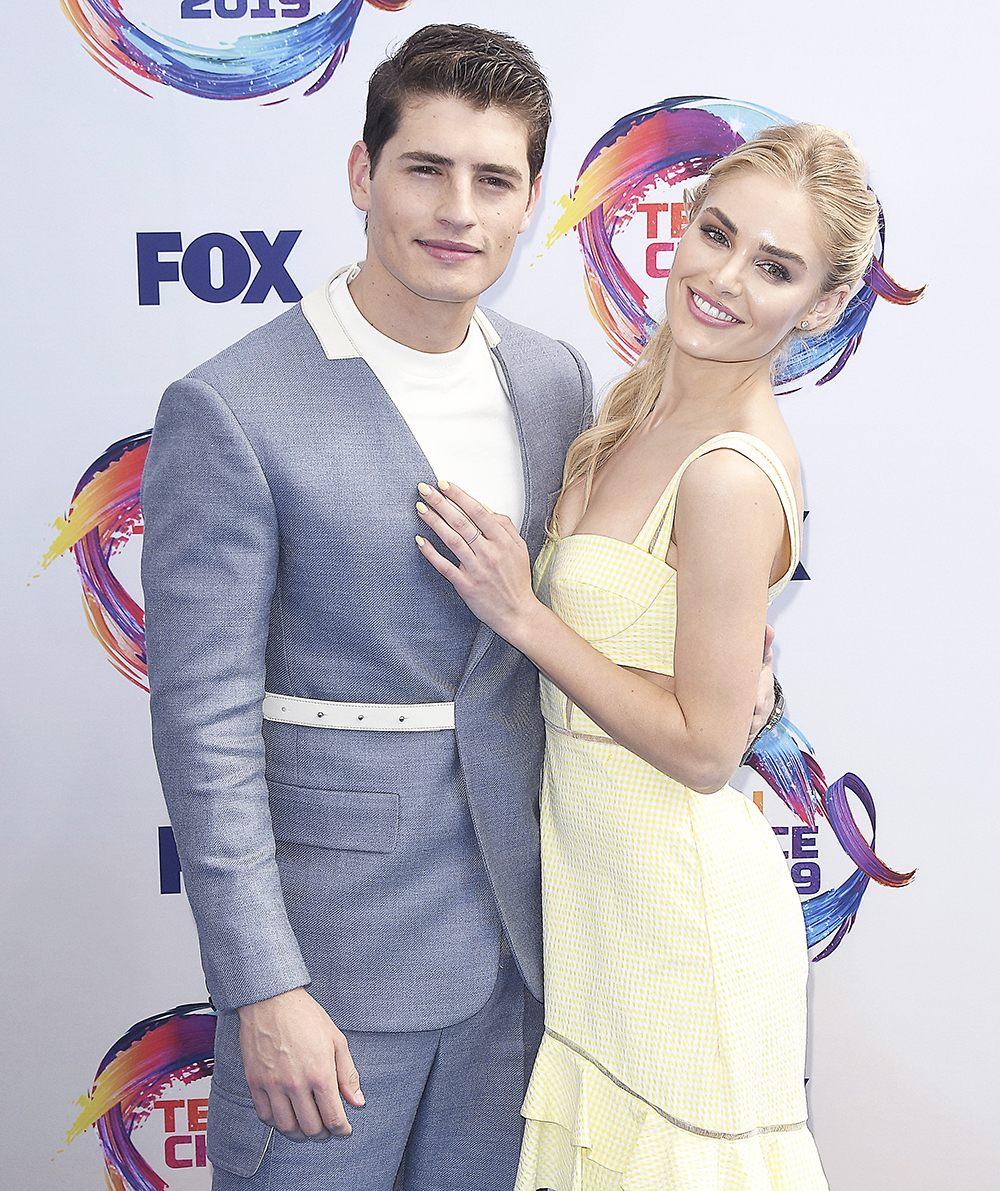 (L-R) Gregg Sulkin and Michelle Randolph at the Teen Choice Awards 2019 held at the Hermosa Beach Pier Plaza in Hermosa Beach, CA on Sunday, August 11, 2019. (Photo By Sthanlee B. Mirador/Sipa USA)(Sipa via AP Images)