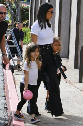 Kourtney Kardashian, Penelope Disick and North West
Kourtney Kardashian out and about, Los Angeles, USA - 14 Mar 2018
Kourtney Kardashian picks up kids from Art Classes in Los Angeles