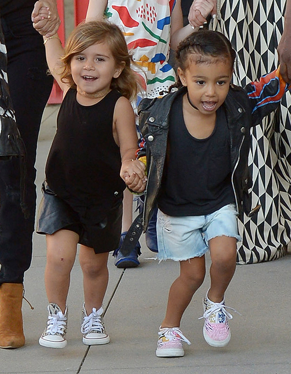 Penelope Disick and North West
Kardashian family out and about, Los Angeles, America - 02 Apr 2016
Kim Kardashian and Kourtney Kardashian take the kids to LACMA