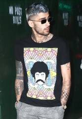 Zayn MalikZayn Malik out and about, New York, USA - 28 Jun 2018Zayn Malik in New York City WEARING WRANGLER X PETER MAX T-SHIRT