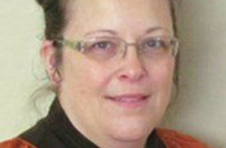 Kim Davis Celebrity Profile