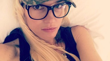 Gwen Stefani Blake Shelton Hat