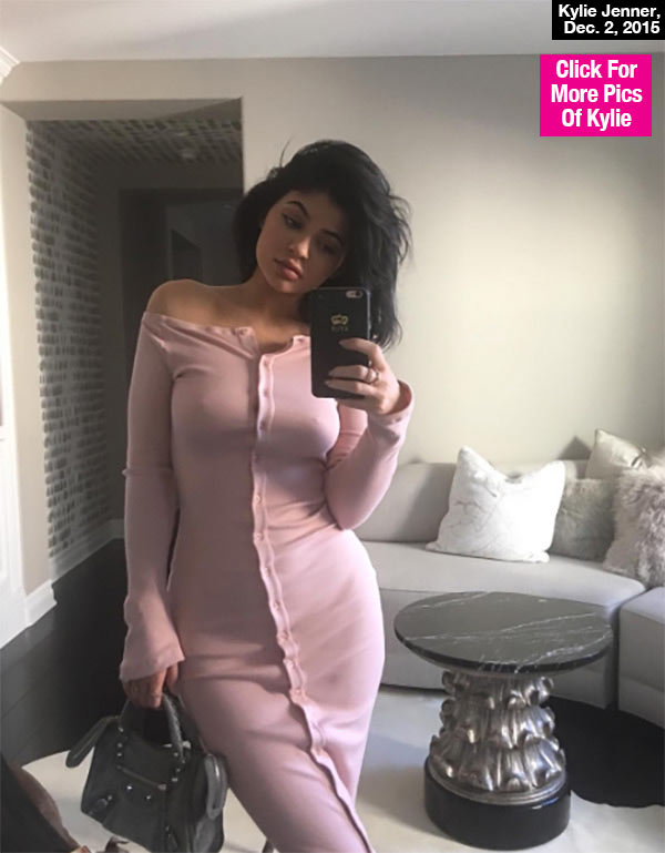kylie jenner braless dress