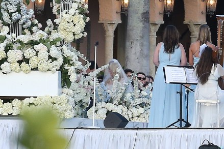 Palm Beach, FL  - Donald Trump, Tiffany, Ivanka, and Melania Trump during Tiffany Trump and Michael Boulos's wedding in Palm Beach.

Pictured: Tiffany Trump, Donald Trump, Ivanka Trump, Melania Trump

BACKGRID USA 12 NOVEMBER 2022 

USA: +1 310 798 9111 / usasales@backgrid.com

UK: +44 208 344 2007 / uksales@backgrid.com

*UK Clients - Pictures Containing Children
Please Pixelate Face Prior To Publication*