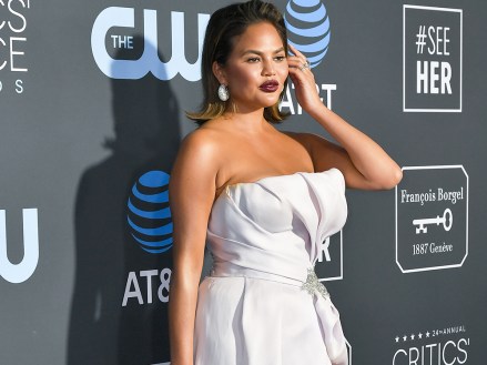 Chrissy Teigen
24th Annual Critics' Choice Awards, Arrivals, Barker Hanger, Los Angeles, USA - 13 Jan 2019
Wearing Yeya