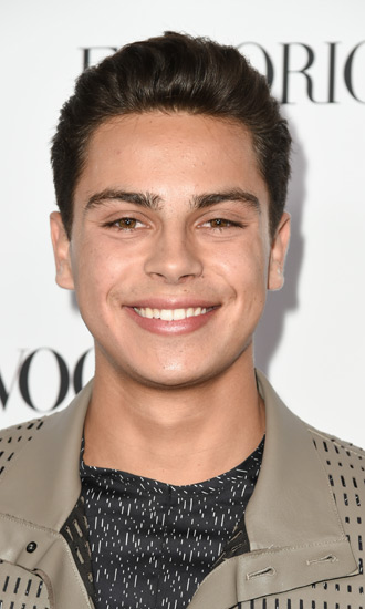 Jake T. Austin Bio