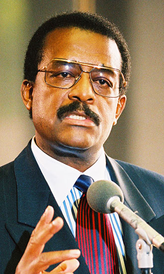 Johnnie Cochran Celebrity Profile