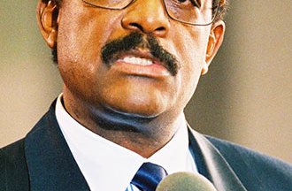 Johnnie Cochran Celebrity Profile