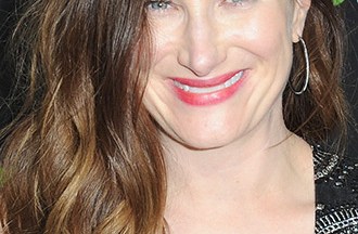 Kathryn Hahn Bio
