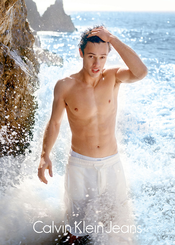 cameron-dallas-calvin-klein-6