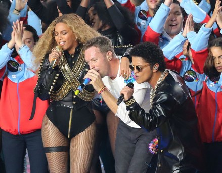 Beyonce, Chris Martin and Bruno Mars
NFL 2015/16 Superbowl 50 Denver Broncos v Carolina Panthers Levi's Stadium, Santa Clara, America - 07 Feb 2016
NFL Super Bowl 50 Denver Broncos beat the Carolina Panthers. Coldplay with lead singer Chris Martin perform at half time with Beyonce Knowles and Bruno Mars.