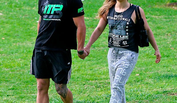 Ronda Rousey Travis Browne Getting Married