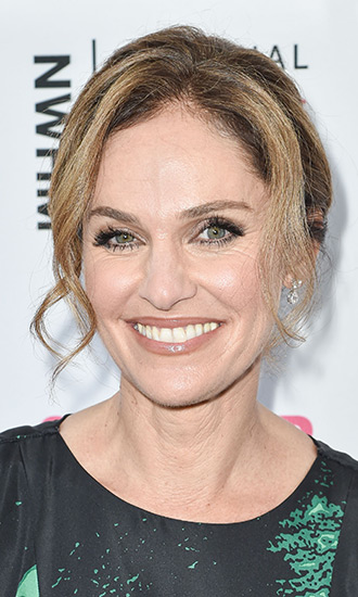 Amy Brenneman Celebrity Profile