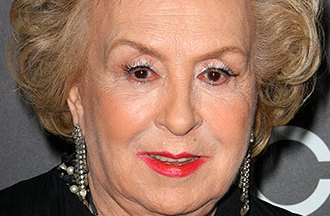 Doris Roberts Bio