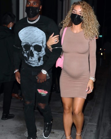 West Hollywood, CA  - *EXCLUSIVE*  - Pop singer Jason Derulo and his pregnant girlfriend Jena Frumes have Friday night date night at Catch LA in West Hollywood,Pictured: Jason Derulo, Jenna FrumesBACKGRID USA 7 MAY 2021 BYLINE MUST READ: TWIST / BACKGRIDUSA: +1 310 798 9111 / usasales@backgrid.comUK: +44 208 344 2007 / uksales@backgrid.com*UK Clients - Pictures Containing ChildrenPlease Pixelate Face Prior To Publication*